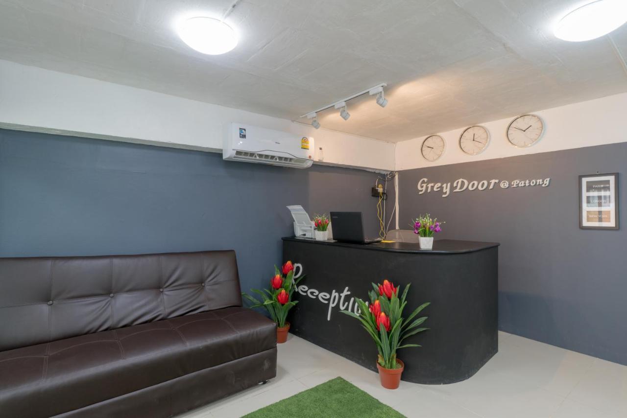 Grey Door Hotell Patong Exteriör bild