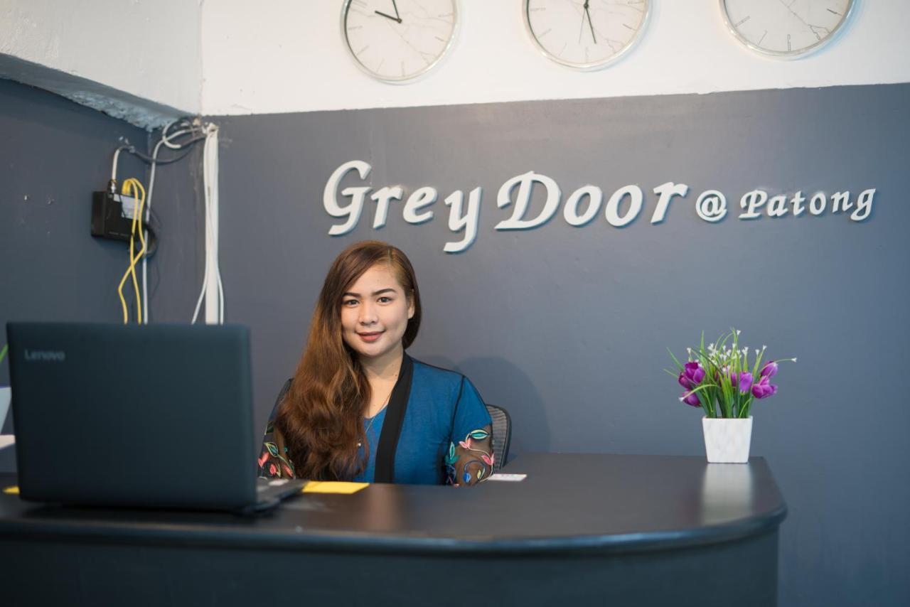 Grey Door Hotell Patong Exteriör bild